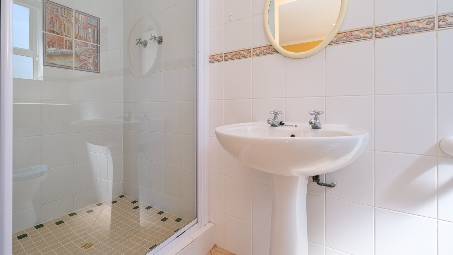 5 Bedroom Property for Sale in Cola Beach Western Cape